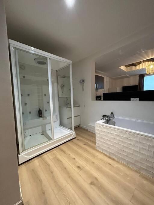 Cellar- Appartement Sous-Sol Atypique Reims Extérieur photo